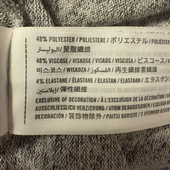 Abercrombie & Fitch Women’s long sleeve pullover gray sweater Size Medium EUC - Picture 9 of 10